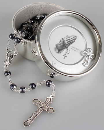 Pearl Rosary/Hematite Caps/Photo Box   (62652)