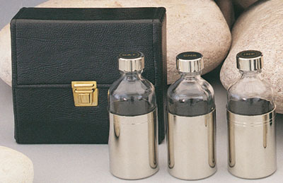 Oil Bottles in Leather Case   (88894)
